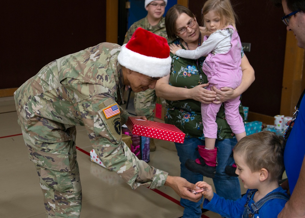 Alaska National Guard hosts Operation Santa Claus