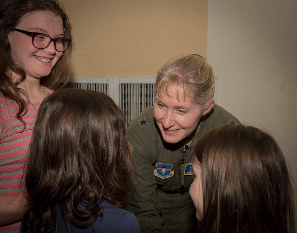 Military trailblazer speaks at Breaking Barriers event