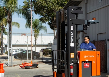 Trade scholars earn lift truck certifications