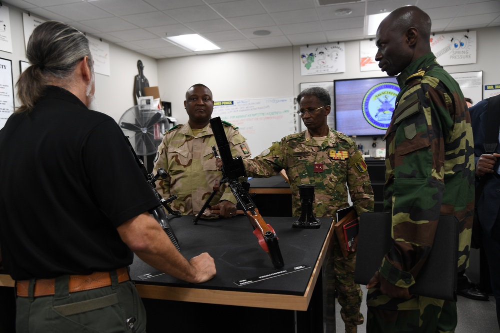 NAVSCIATTS Hosts KLE and Tour in Support of AFRICOM Semester