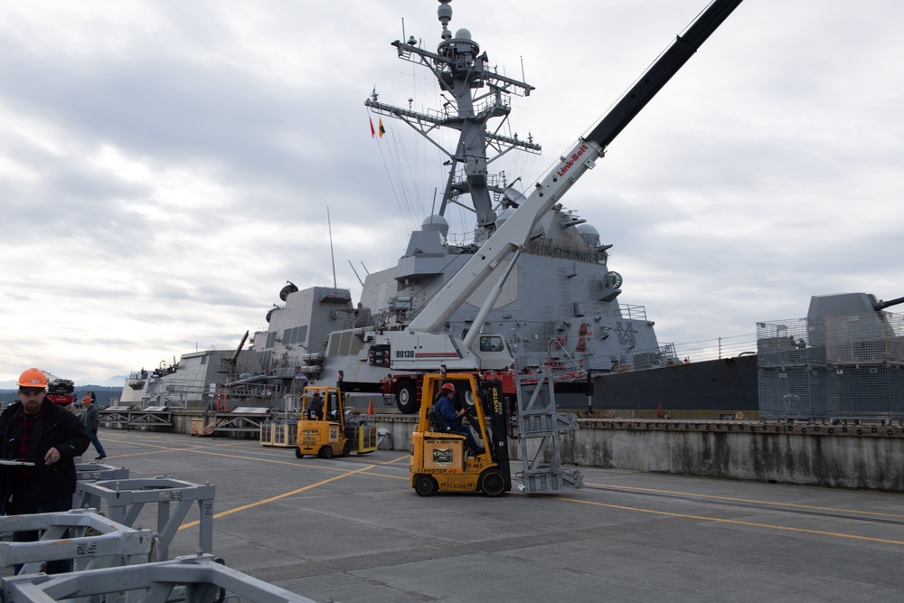 USS Momsen (DDG 92) stops at Naval Magazine Indian Island for an Ammunition Offload