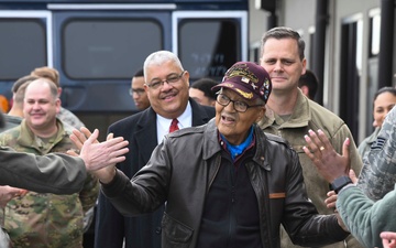 Former Tuskegee Airman celebrates 100th birthday