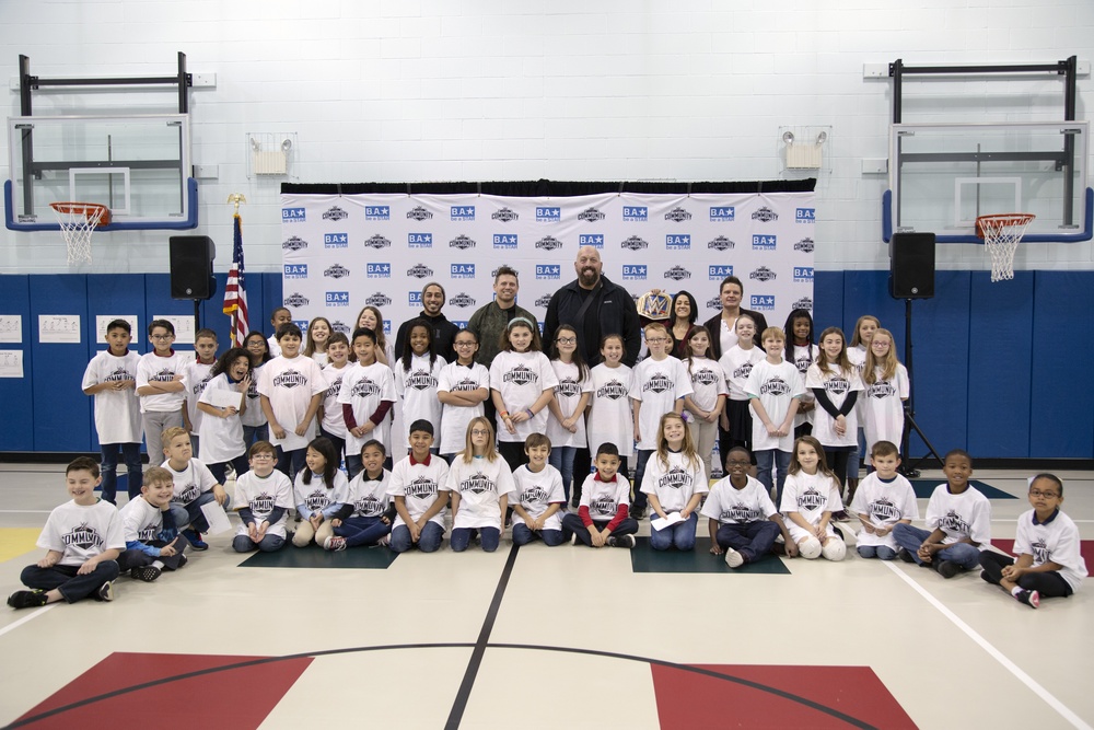 WWE visits MCAS New River