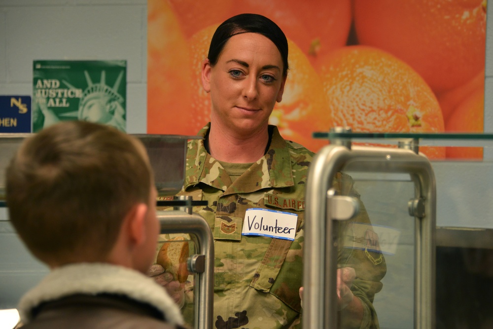 Team Tyndall Airmen volunteer at local school