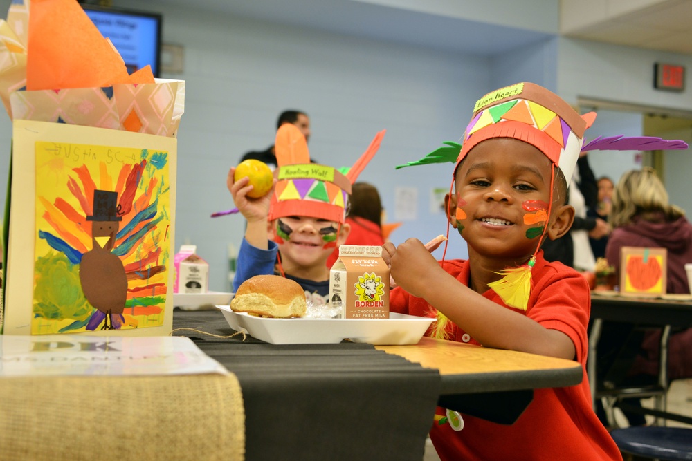 Team Tyndall Airmen volunteer at local school