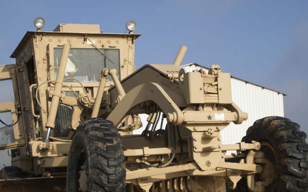 SLC Soldiers Loading Supplies