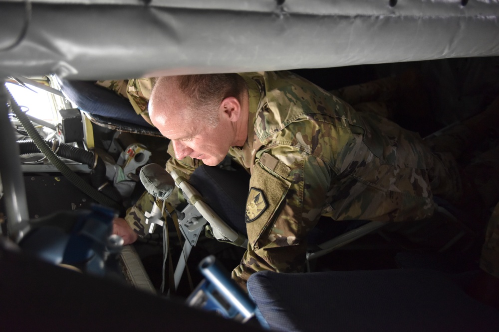 USTRANSCOM leaders visit Al Udeid Air Base