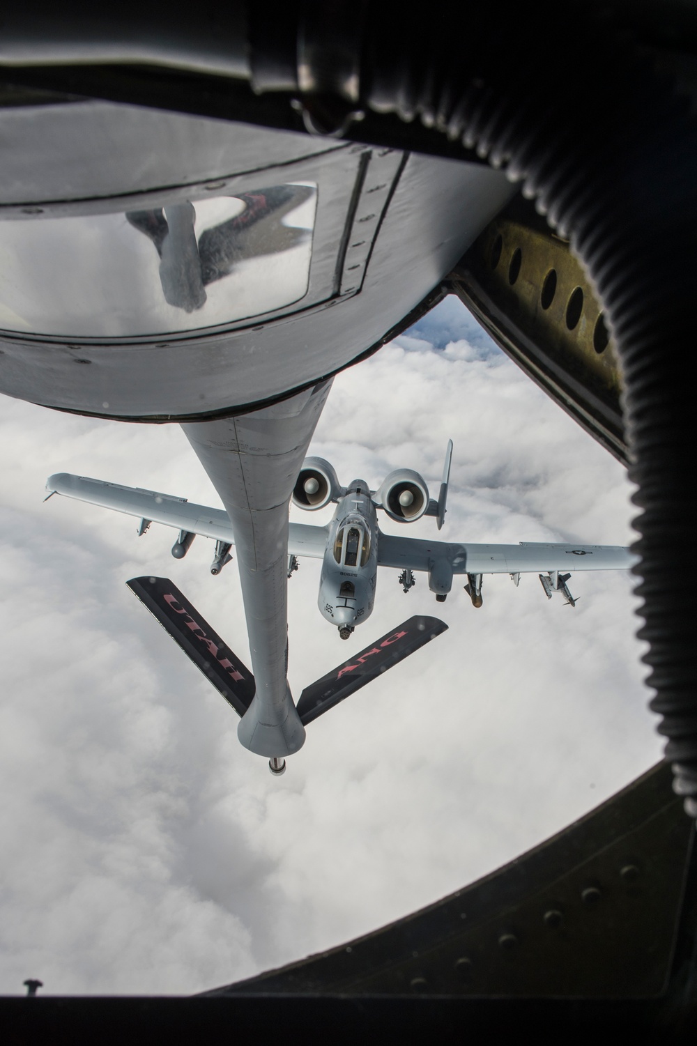 Refueling Operation Flight with Spouses from the 124th Fighter Wing