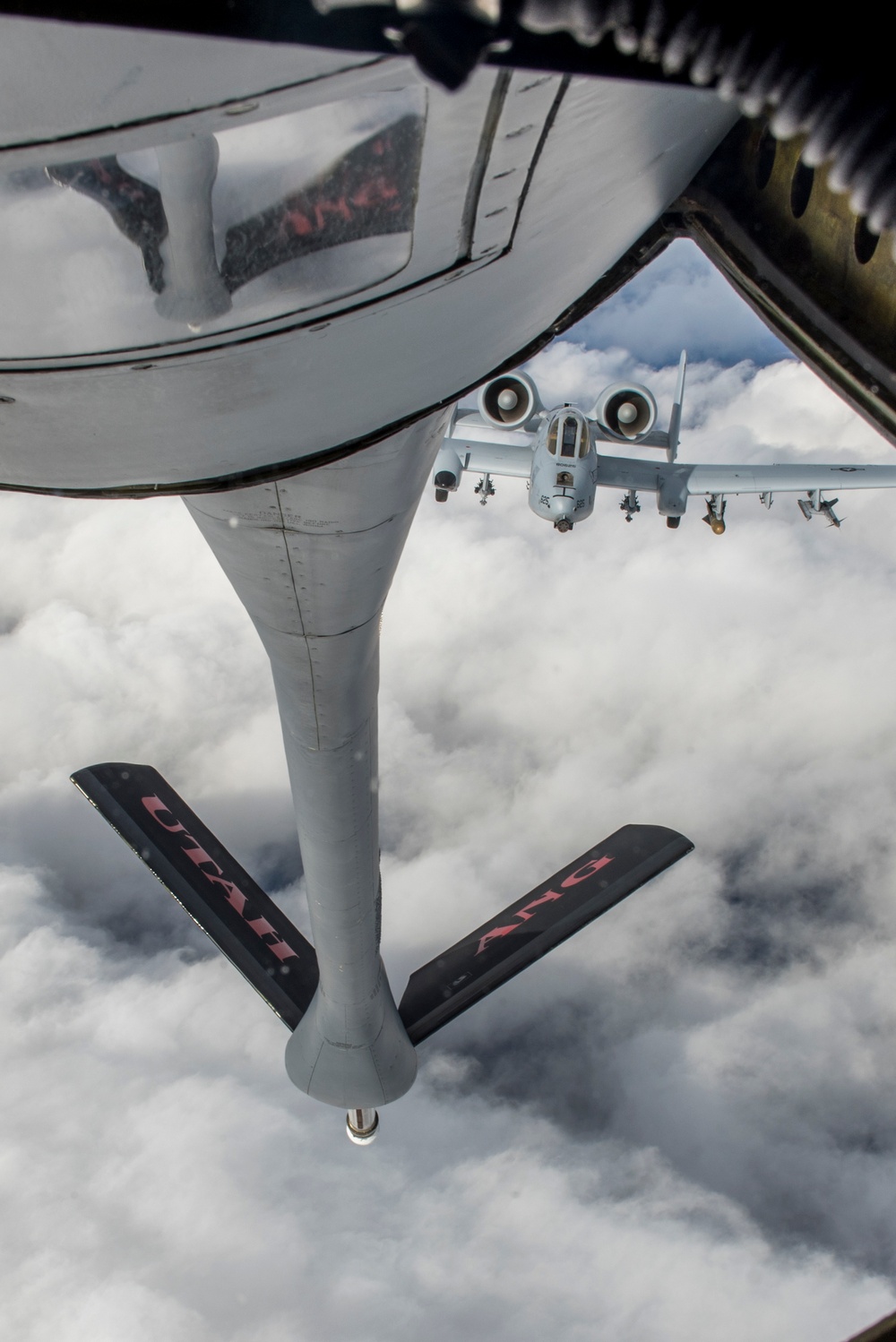 Refueling Operation Flight with Spouses from the 124th Fighter Wing