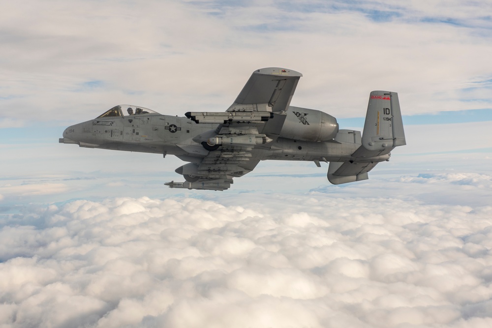 Refueling Operation Flight with Spouses from the 124th Fighter Wing