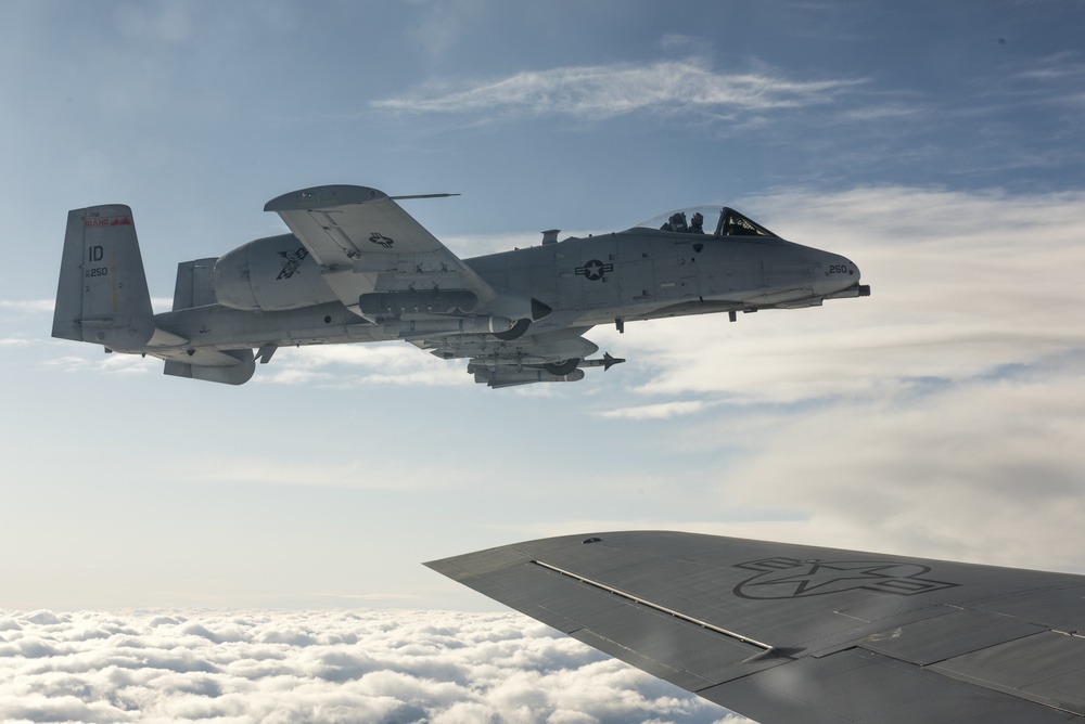 Refueling Operation Flight with Spouses from the 124th Fighter Wing