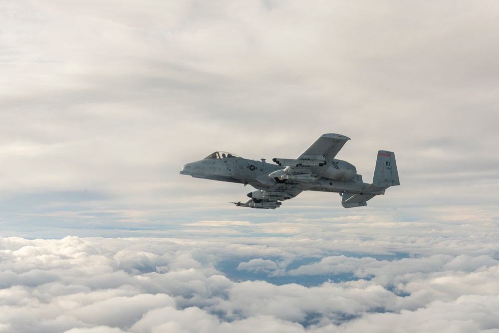 Refueling Operation Flight with Spouses from the 124th Fighter Wing