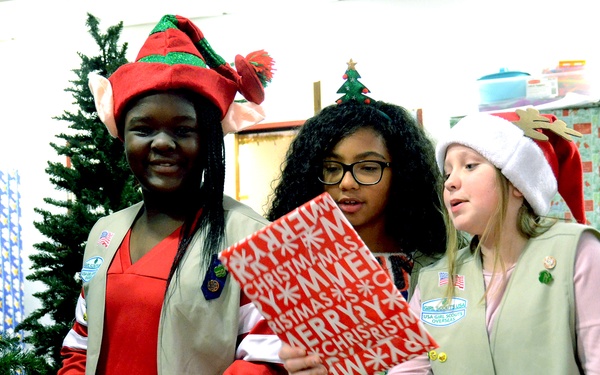 2019 VMC Tree-lighting ceremony