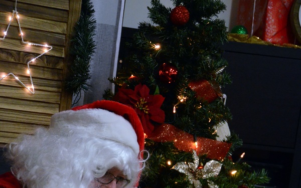 2019 VMC Tree-lighting ceremony