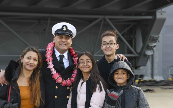 USS America arrives in Sasebo, Japan.