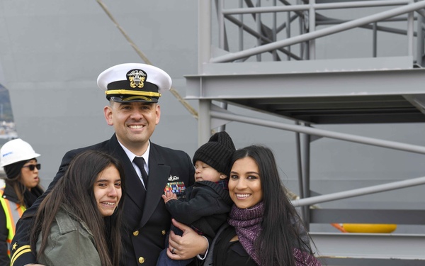 USS America arrives in Sasebo, Japan.