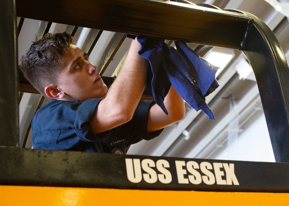 USS ESSEX Sea Trials