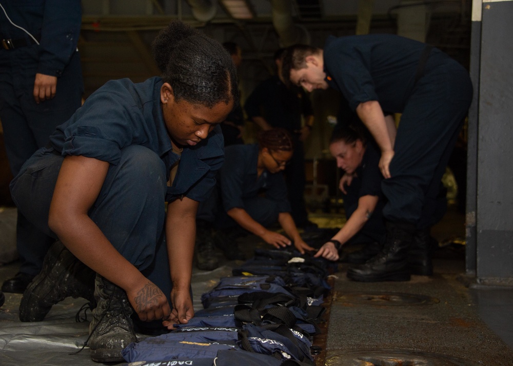 USS ESSEX Sea Trials