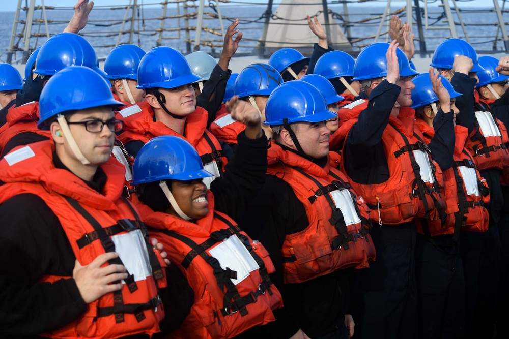 USS PINCKNEY (DDG 91)