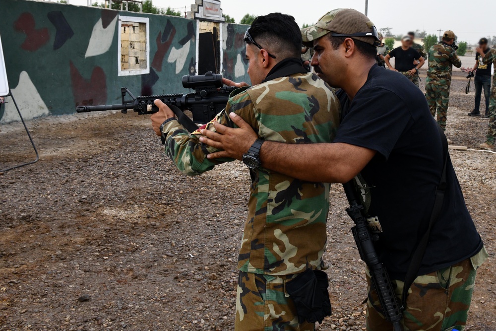 Iraqi Special Forces practice room clearing