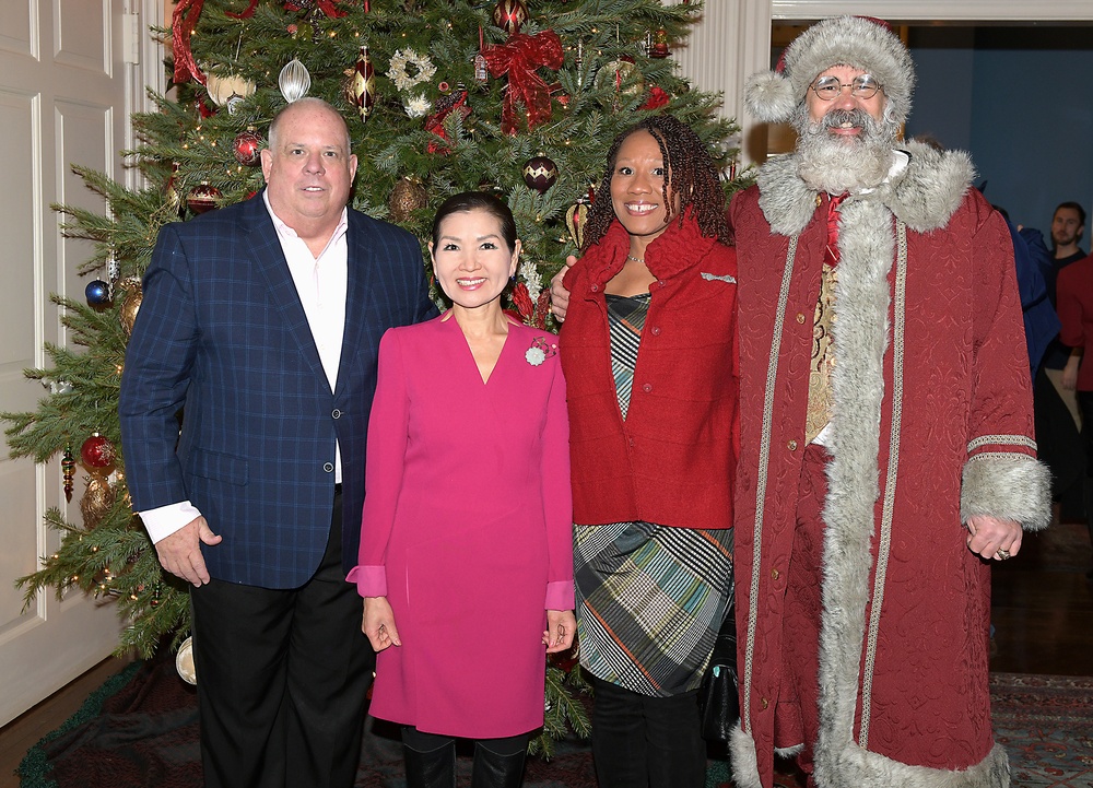'Santa Todd' with Gov. Hogan