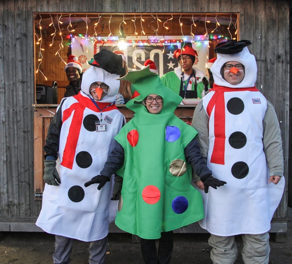 Soldiers of 2nd Armored Brigade Combat Team Participates in Christmas Tree Lighting Ceremony