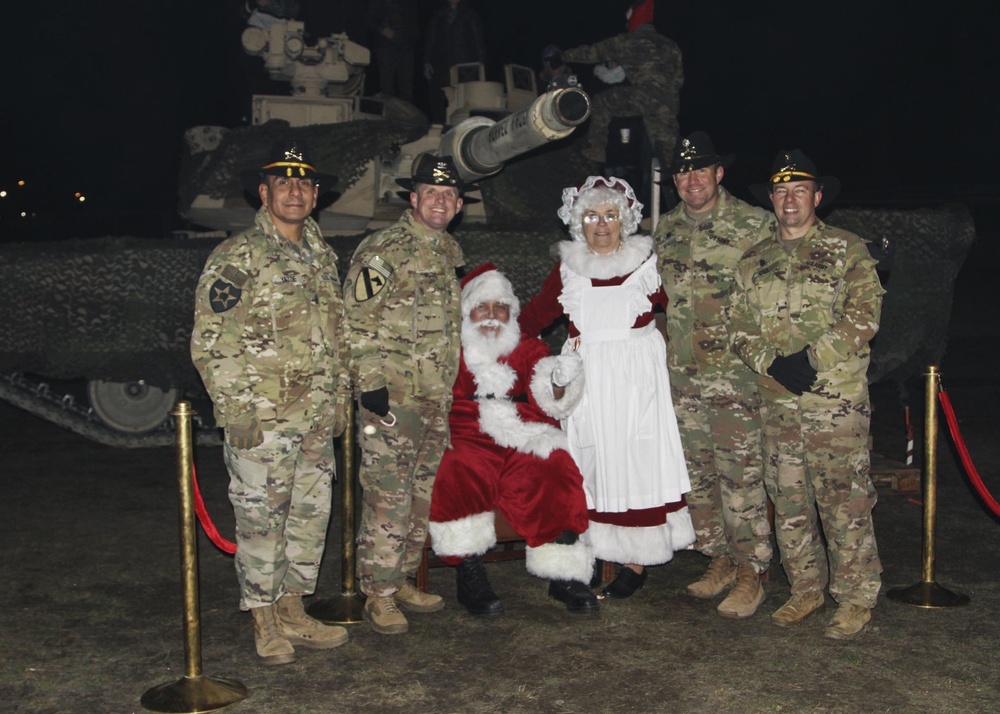 Soldiers of 2nd Armored Brigade Combat Team Participates in Christmas Tree Lighting Ceremony