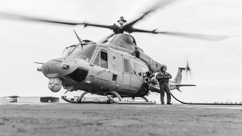 3rd Marine Aircraft Wing Unloads the Grunts