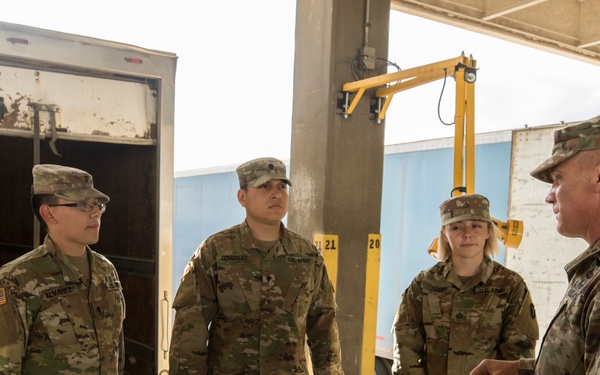 36th ID Deputy Commanding General of Operations visits TF Gunslingers