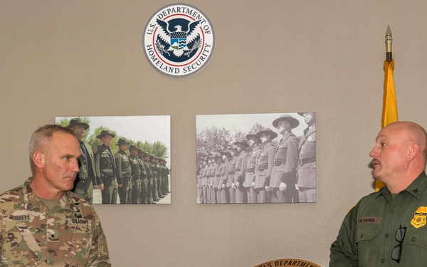 36th ID Deputy Commanding General of Operations visits TF Gunslingers