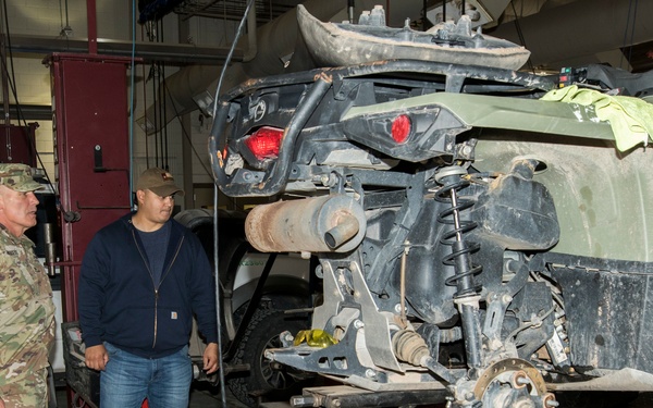 36th ID Deputy Commanding General of Operations visits TF Gunslingers