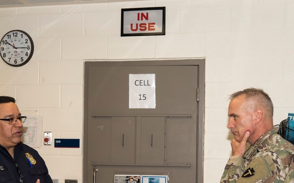 36th ID Deputy Commanding General of Operations visits TF Gunslingers