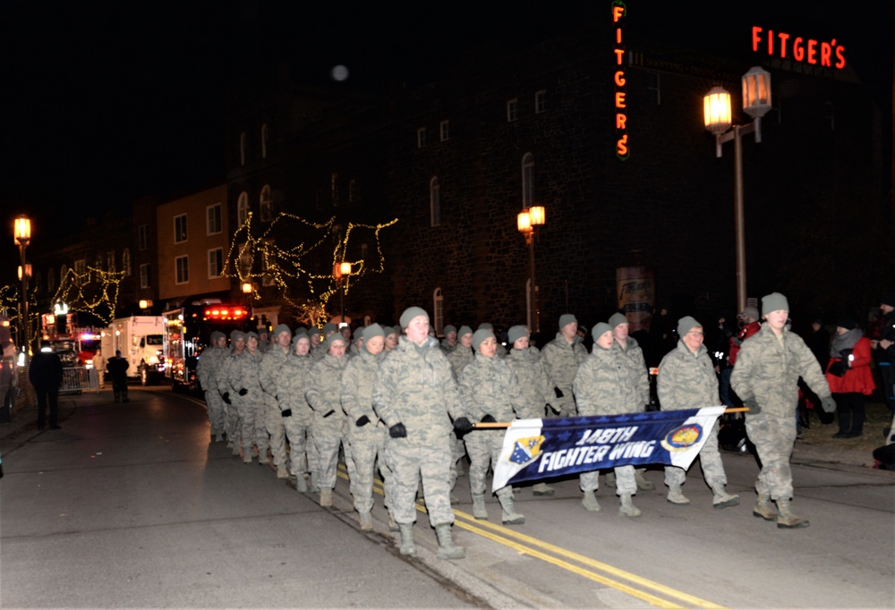 148th Fighter Wing Marches in Christmas City of the North Parade