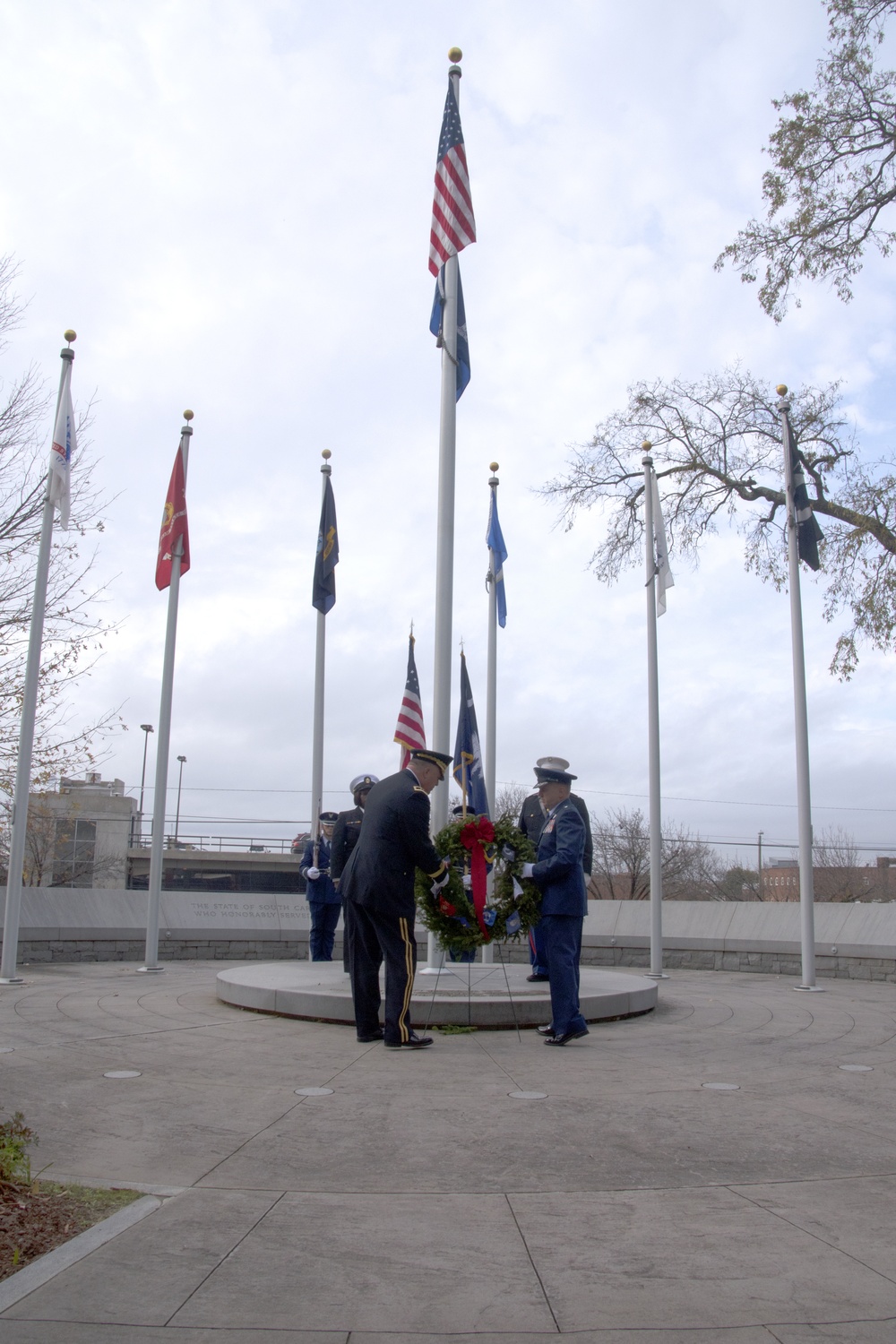 South Carolina National Guard participates in wreath laying ceremony in honor of fallen service members