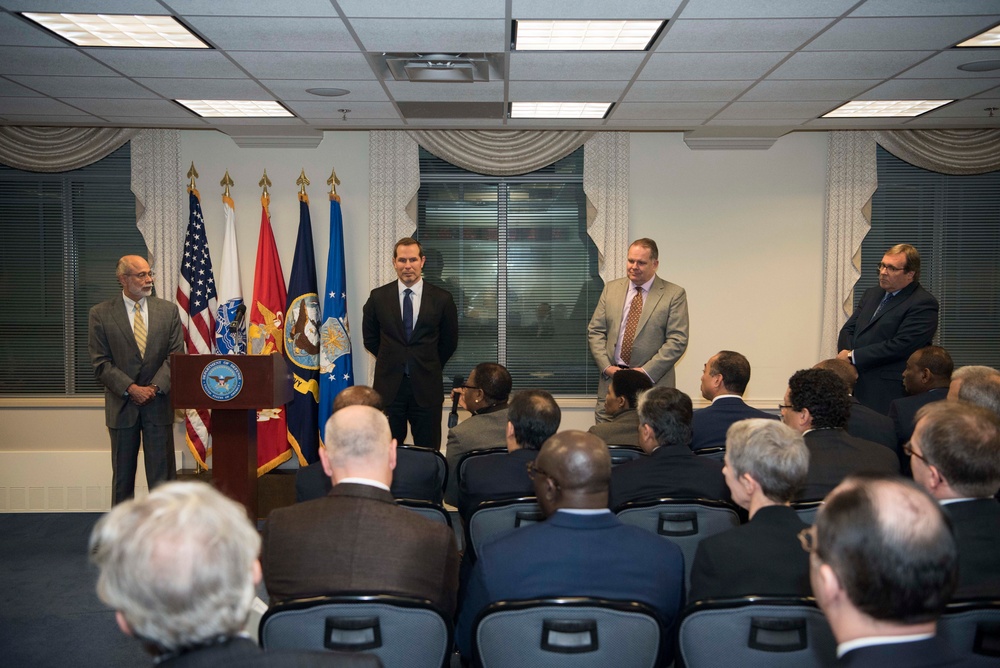 Diplomatic Corps visits the Pentagon