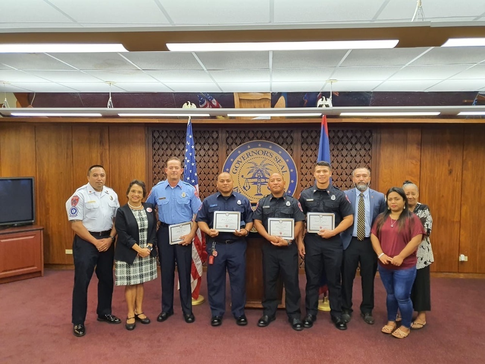 Coast Guard Reservist receives Silver Star from Governor of Guam