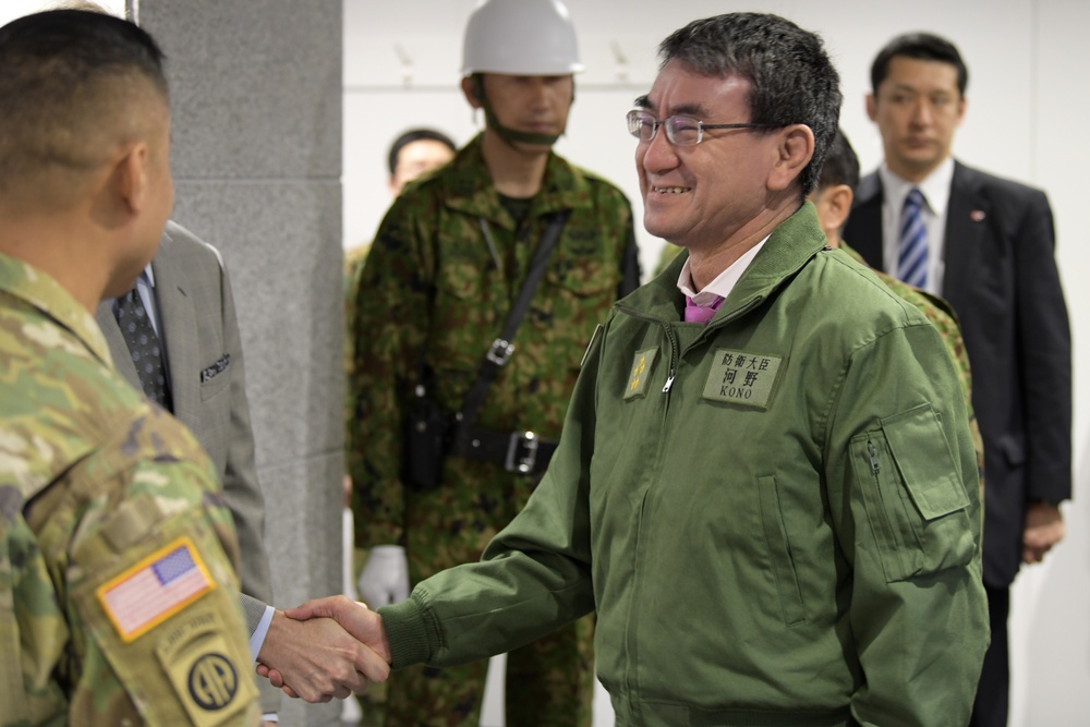 Yama Sakura 77 visited by U.S. diplomat and Japan Defense Minister