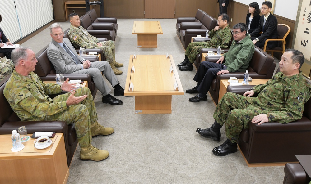 Yama Sakura 77 visited by U.S. diplomat and Japan Defense Minister
