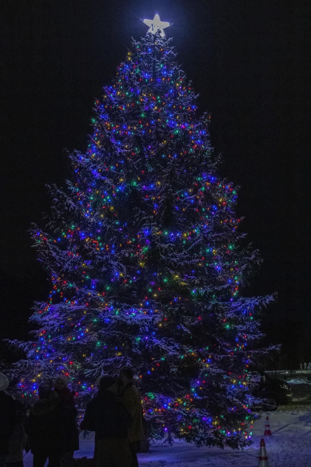 Fort Drum and the 10th Mountain Division (LI) hosts its annual Christmas tree lighting celebration