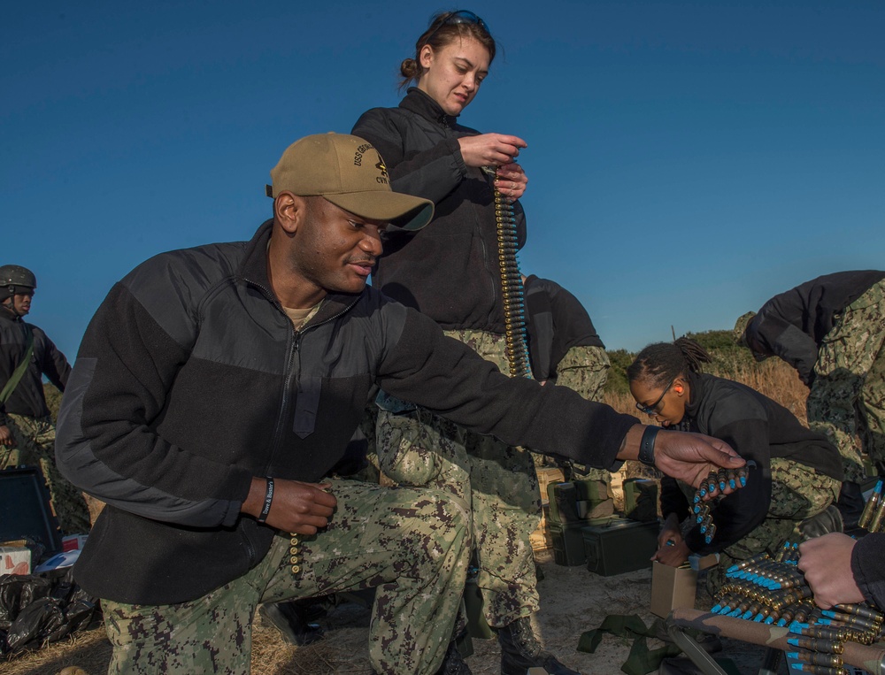 GHWB Sailors Qualify on M240B Machine Gun
