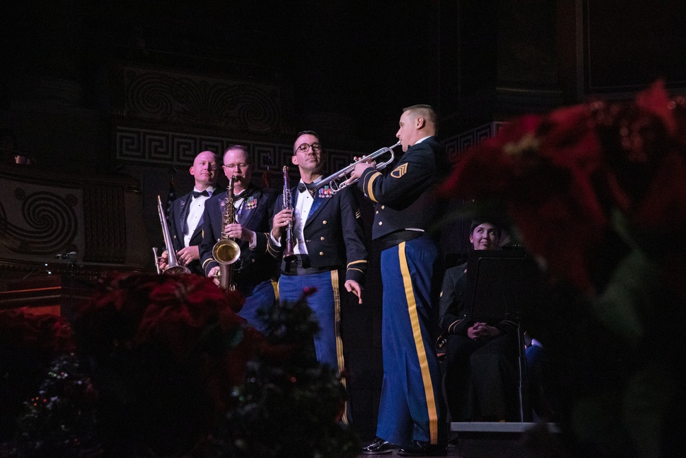 USAREUR Band performs holiday concert