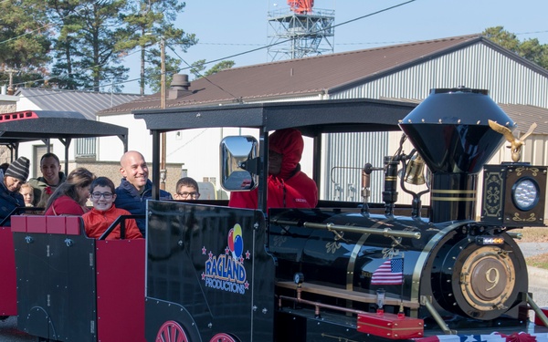 4th FFS hosts Children’s Holiday Party