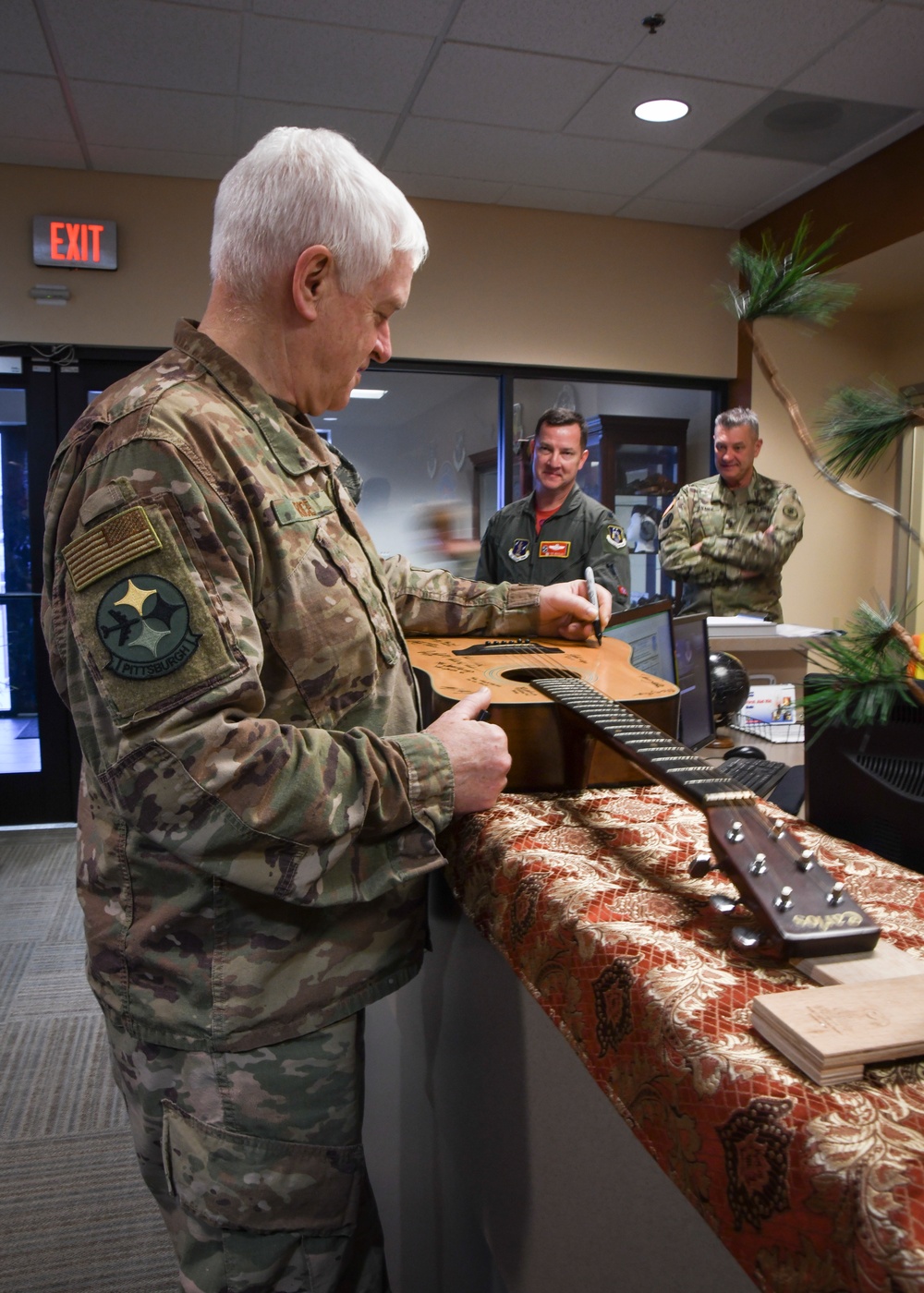 ANG director, command chief visit 118th Wing