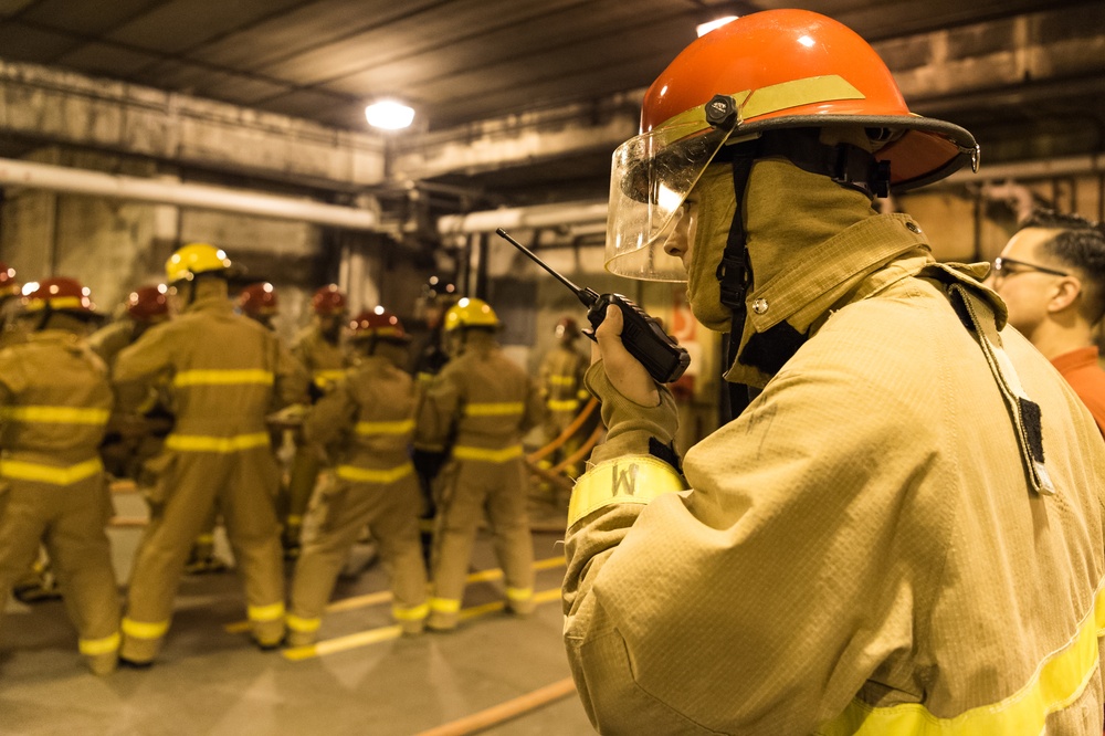 191211-N-TE695-2004 NEWPORT, R.I. (Dec. 11, 2019) -- Navy Officer Candidate School (OCS) conducts battle station drills