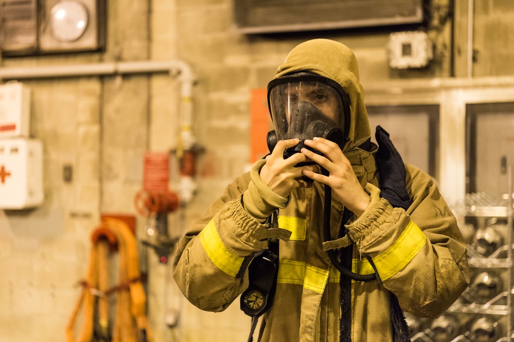 191211-N-TE695-2022 NEWPORT, R.I. (Dec. 11, 2019) -- Navy Officer Candidate School (OCS) conducts battle station drills