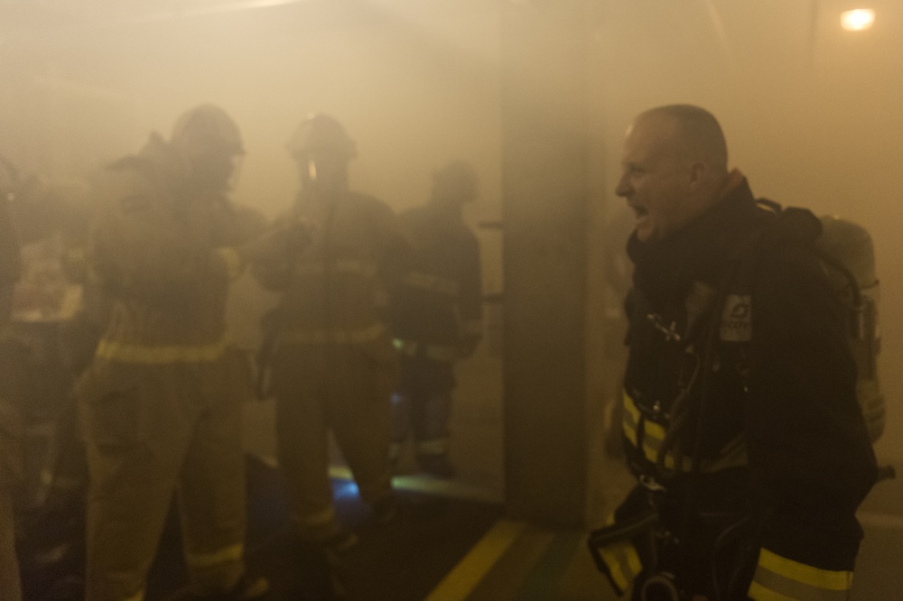 191211-N-TE695-2042 NEWPORT, R.I. (Dec. 11, 2019) -- Navy Officer Candidate School (OCS) conducts battle station drills