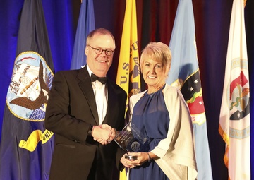 Tripler Nurse Awarded the Military Health System Federal Civilian Nursing Leadership Excellence Award