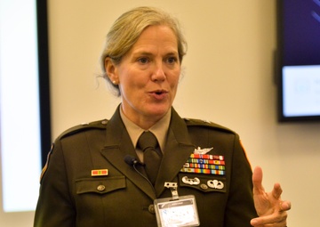 Army Reserve Aviation commander speaks at women in leadership event