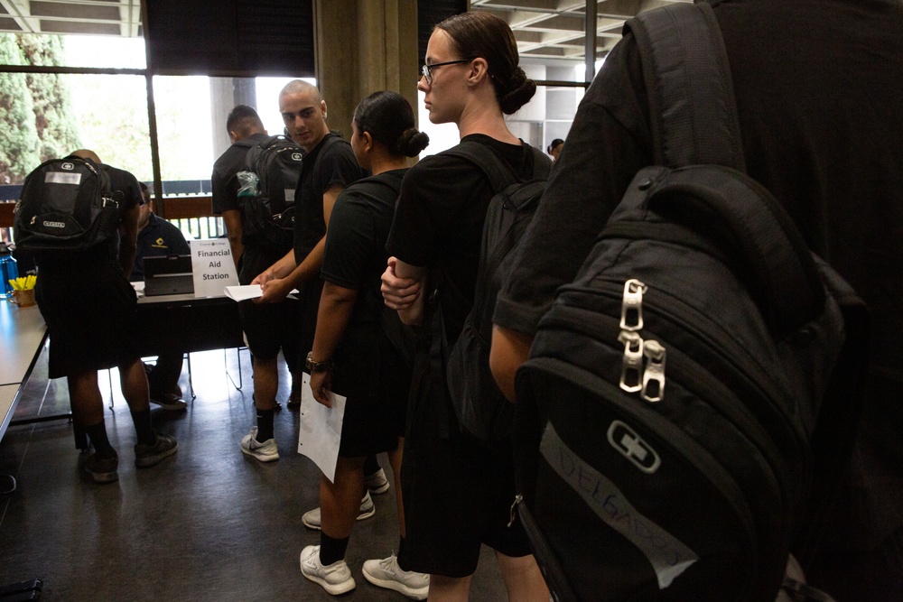 California Jobs Challenge scholars register for college