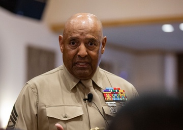 Learning from the Old Breed: Sgt. Maj. John Canley visits III MEF